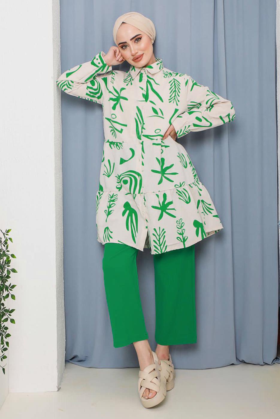 Tesettür giyim YEŞİL KARIŞIK DESENLİ DÜĞMELİ TUNİK 8932 