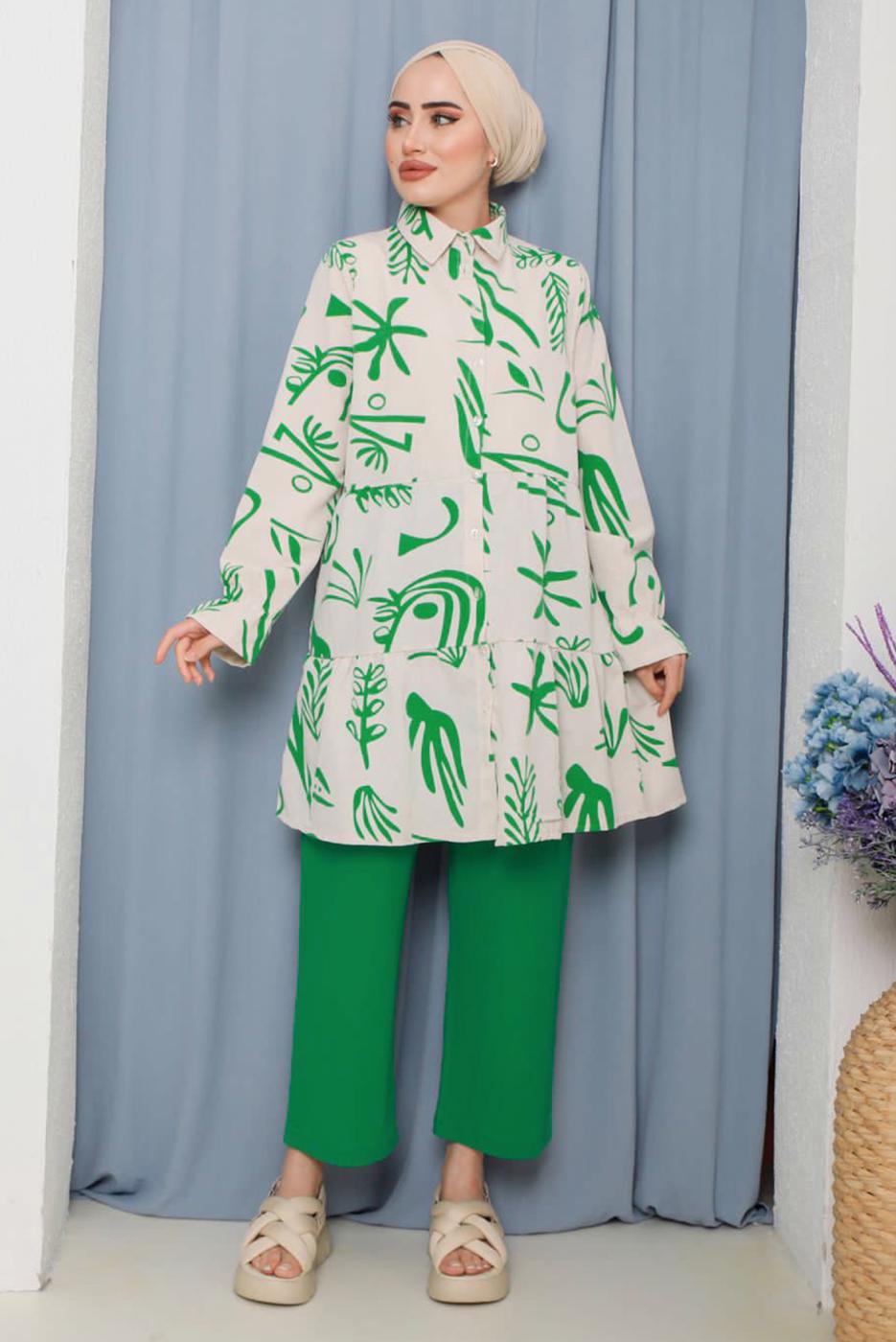 Tesettür giyim YEŞİL KARIŞIK DESENLİ DÜĞMELİ TUNİK 8932 