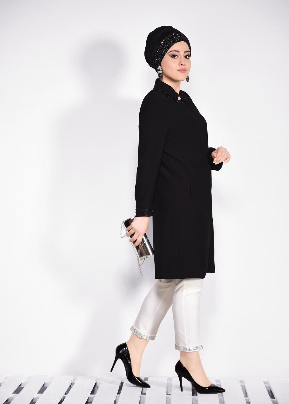 Tesettür giyim SİYAH MANŞET VE YAKASI GÜPÜR İŞLEMELİ TRENÇKOT 1288	