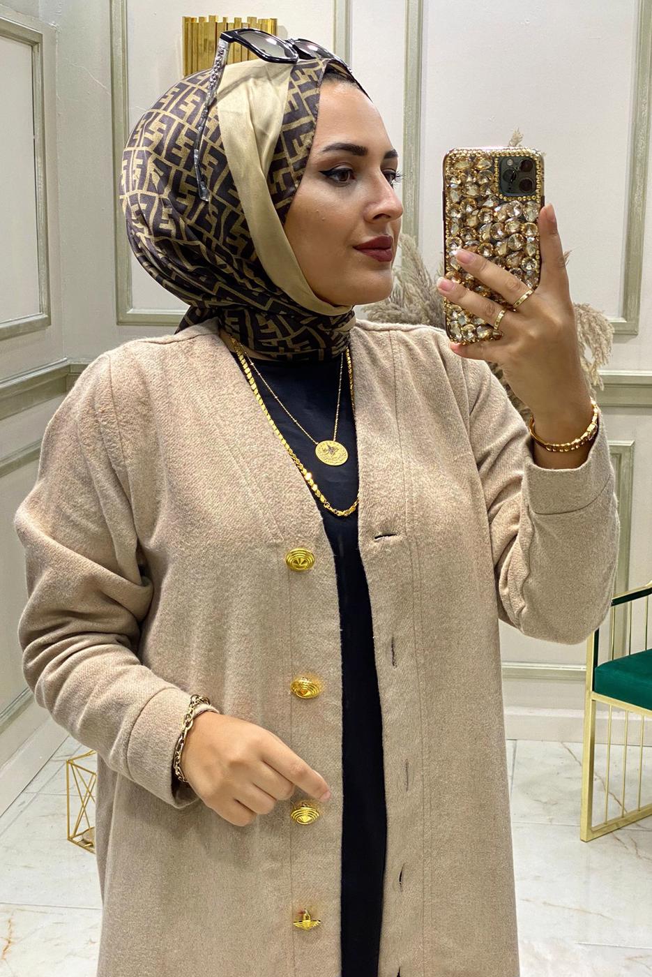 Tesettür giyim BEJ DÜĞMELİ TRİKO HIRKA 4975 