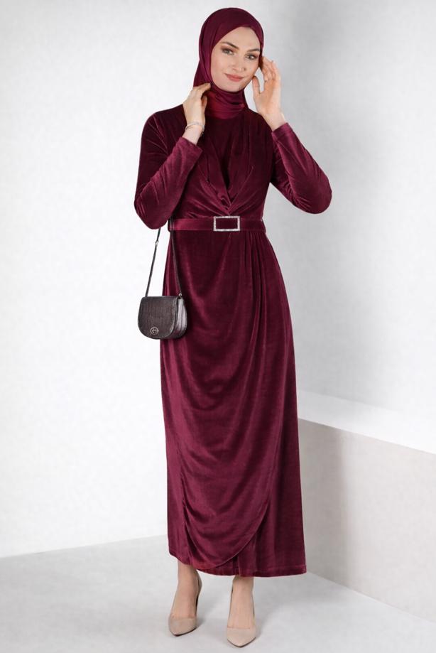 Tesettür giyim BORDO ALVİNA KEMERLİ KADİFE ABİYE ELBİSE T 50282 - TRENDTESETTÜR