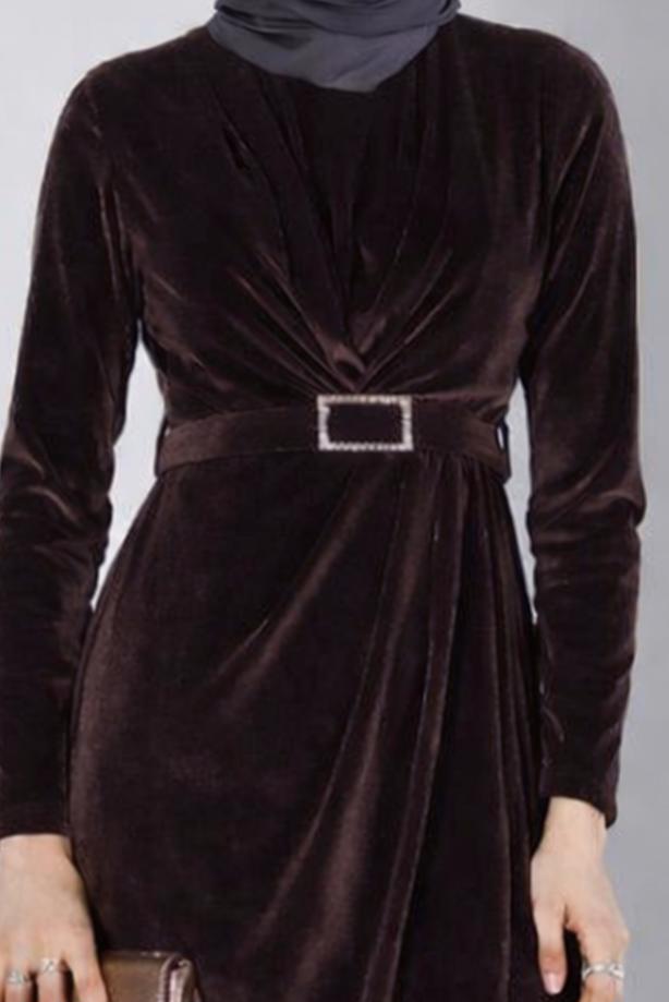 Tesettür giyim KAHVE ALVİNA KEMERLİ KADİFE ABİYE ELBİSE T 50282 - TRENDTESETTÜR