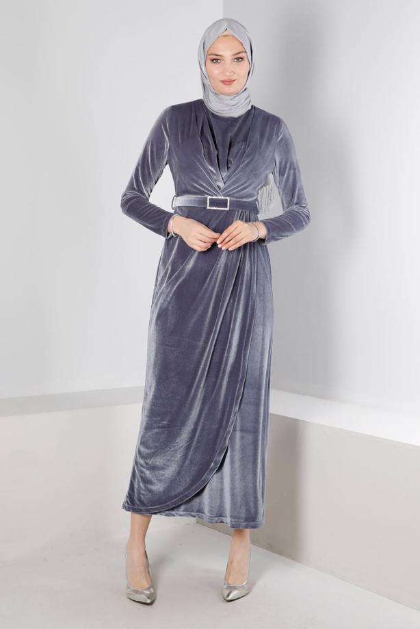 Tesettür giyim GÜMÜŞ ALVİNA KEMERLİ KADİFE ABİYE ELBİSE T 50282 - TRENDTESETTÜR