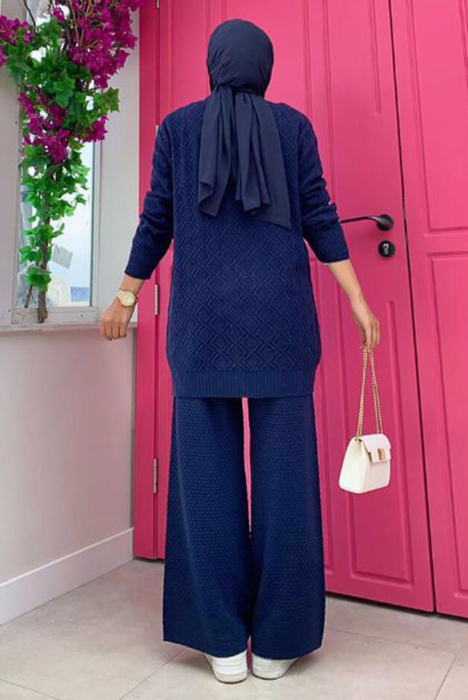 Tesettür giyim LACİVERT KENDİNDEN DESENLİ DÜĞMELİ TRİKO HIRKA 01222 