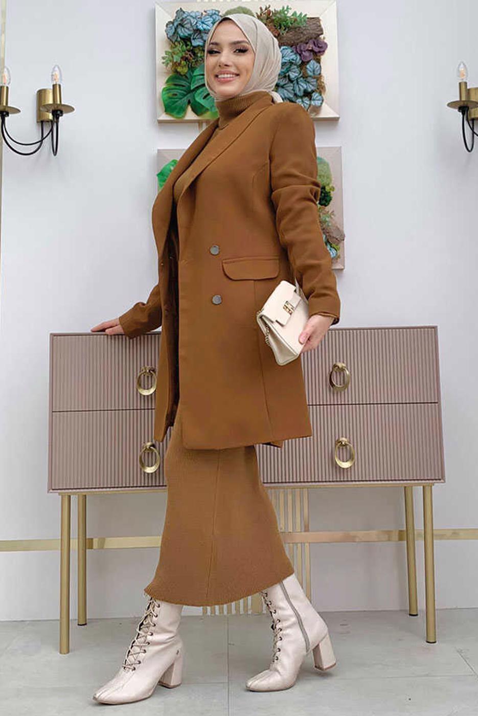 Tesettür giyim TABA VATKALI DÜĞMELİ CEKET T 0667
