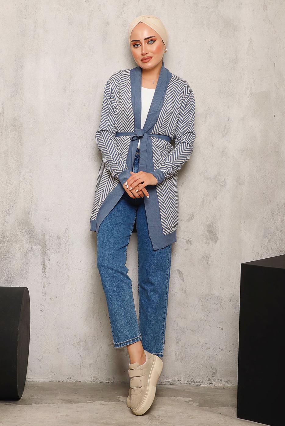 Tesettür giyim LACİVERT KUŞAKLI DESENLİ TRİKO HIRKA 1692 