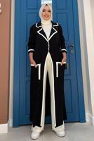 Tesettür giyim SİYAH DÜĞMELİ CEPLİ TRİKO HIRKA 50222