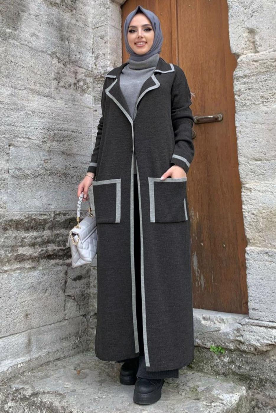 Tesettür giyim GRİ DÜĞMELİ CEPLİ TRİKO HIRKA 50222
