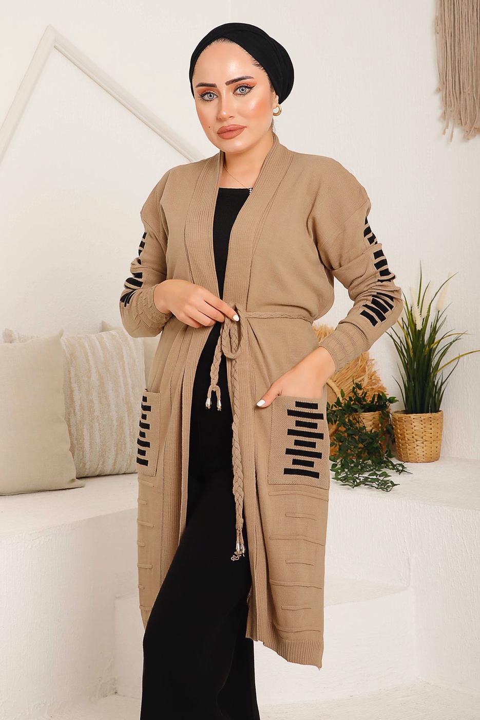 Tesettür giyim KAHVE CEPLERİ ÇİZGİ DETAYLI TRİKO HIRKA 8392 