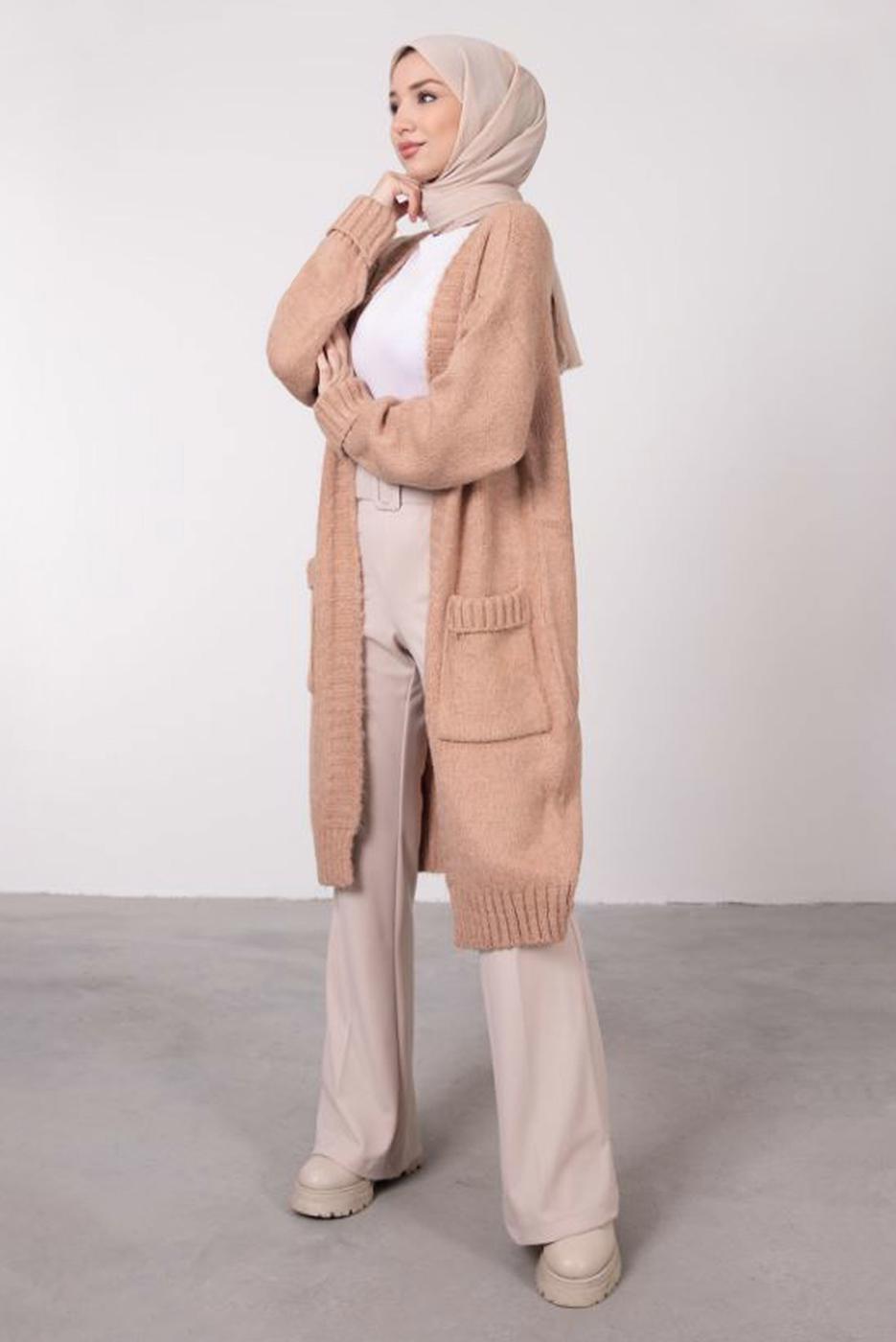 Tesettür giyim KAHVE CEPLİ UZUN TRİKO HIRKA 9903 