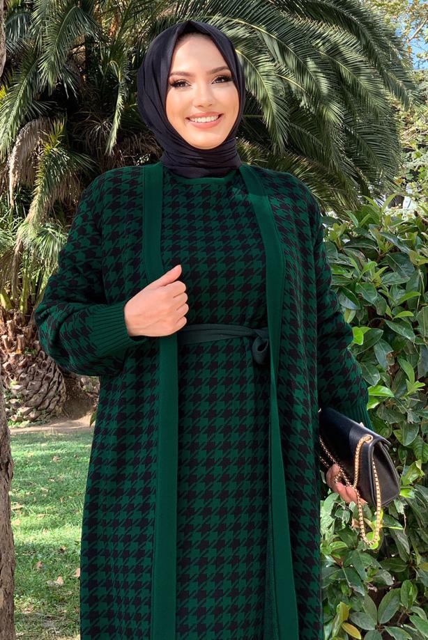 Vêtements hijab VERT COSTUME EN MAILLE TEXTURÉE PIED-DE-POULE AVEC CEINTURE 10112 - TRENDTESETTÜR