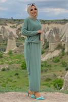 Tesettür giyim YEŞİL BAĞLAMA DETAYLI KENDİNDEN DESENLİ TRİKO ELBİSE 70222 