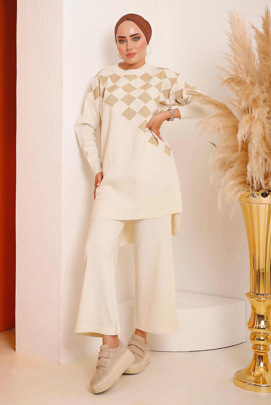 Tesettür giyim EKRU SİMLİ KARE DESENLİ PANTOLONLU TRİKO TAKIM 1592	