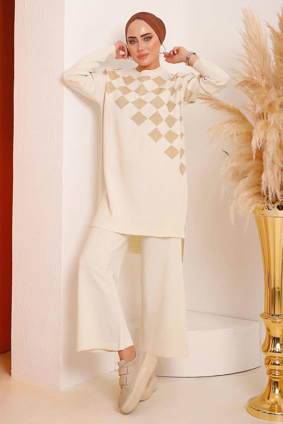 Tesettür giyim EKRU SİMLİ KARE DESENLİ PANTOLONLU TRİKO TAKIM 1592	