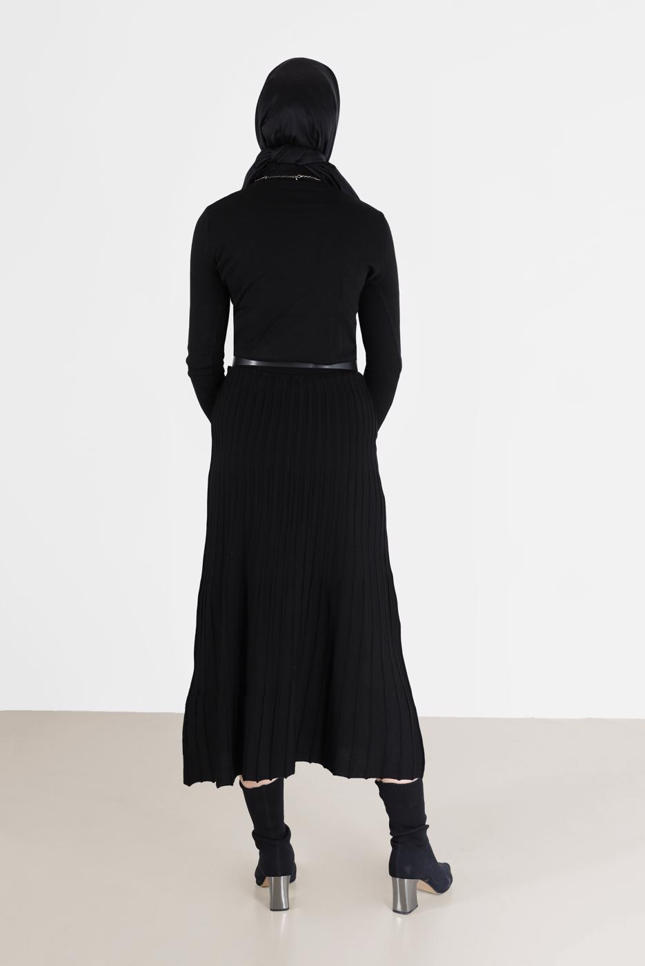 Tesettür giyim SİYAH ALVİNA PLİSELİ DÜĞME DETAYLI TRİKO ETEK 60207 