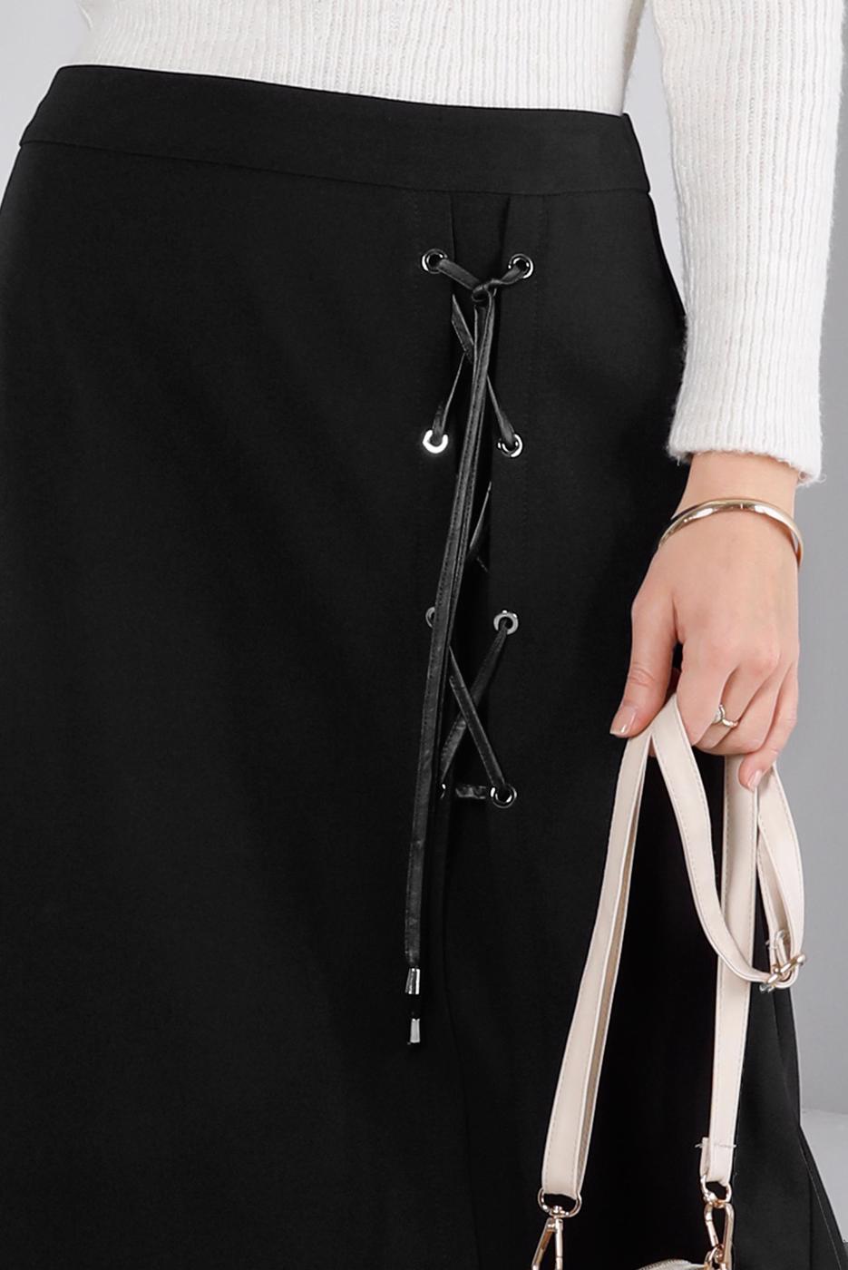 Tesettür giyim SİYAH ALVİNA KUŞGÖZÜ DETAYLI ETEK T 60346