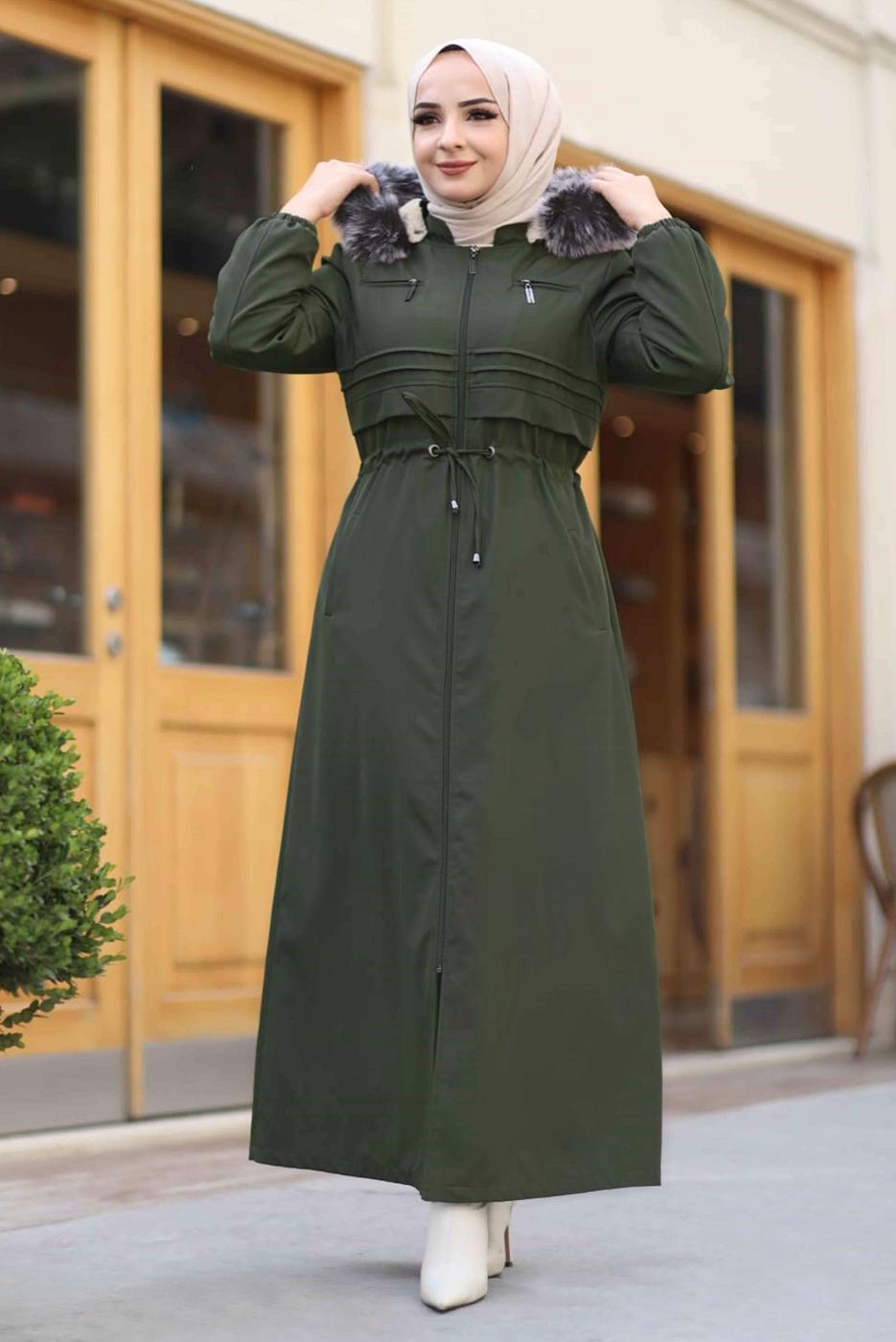 Tesettür giyim HAKİ BELİ BÜZGÜLÜ KAPÜŞONLU KABAN 0267