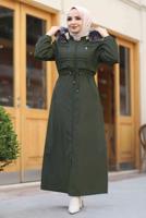 Tesettür giyim HAKİ BELİ BÜZGÜLÜ KAPÜŞONLU KABAN 0267