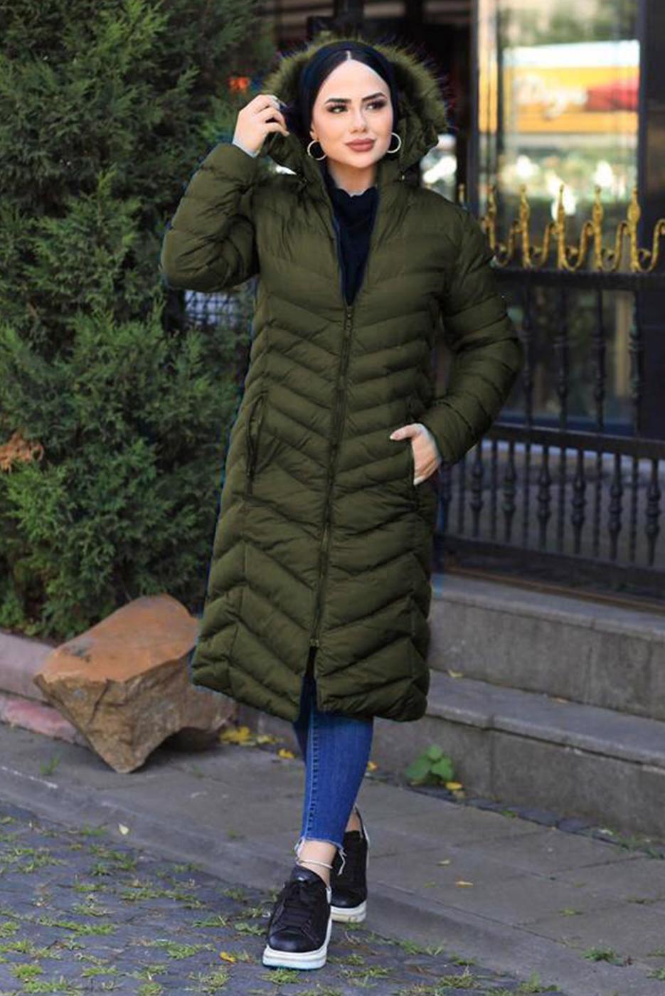 Tesettür giyim YEŞİL KAPÜŞONU KÜRKLÜ ŞİŞME KABAN 1539	