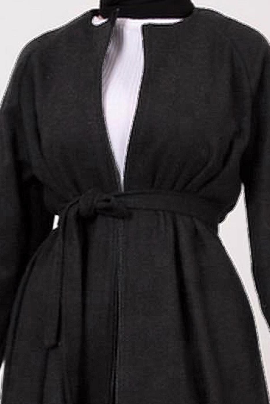 Tesettür giyim SİYAH MANŞETLERİ LASTİKLİ KUŞAKLI KABAN 2285 