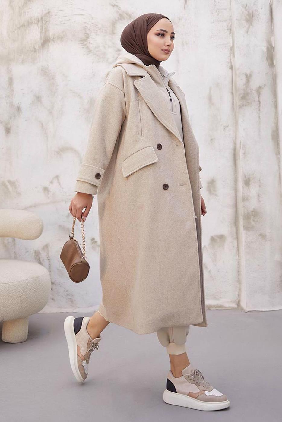 Tesettür giyim BEJ CEPLİ DÜĞMELİ KABAN 2316