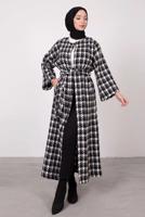 Tesettür giyim SİYAH KAZAYAĞI DESENLİ KUŞAKLI KABAN T 3665