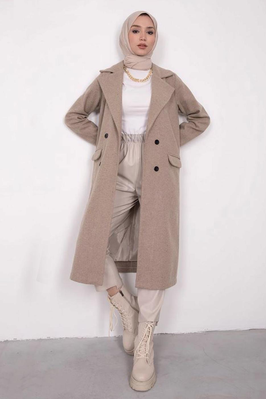 Tesettür giyim BEJ KRUVAZE YAKA DÜĞMELİ KABAN 3885	