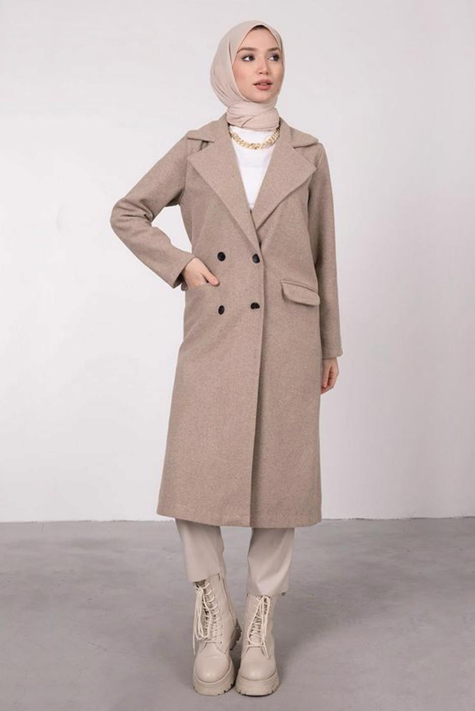Tesettür giyim BEJ KRUVAZE YAKA DÜĞMELİ KABAN 3885	