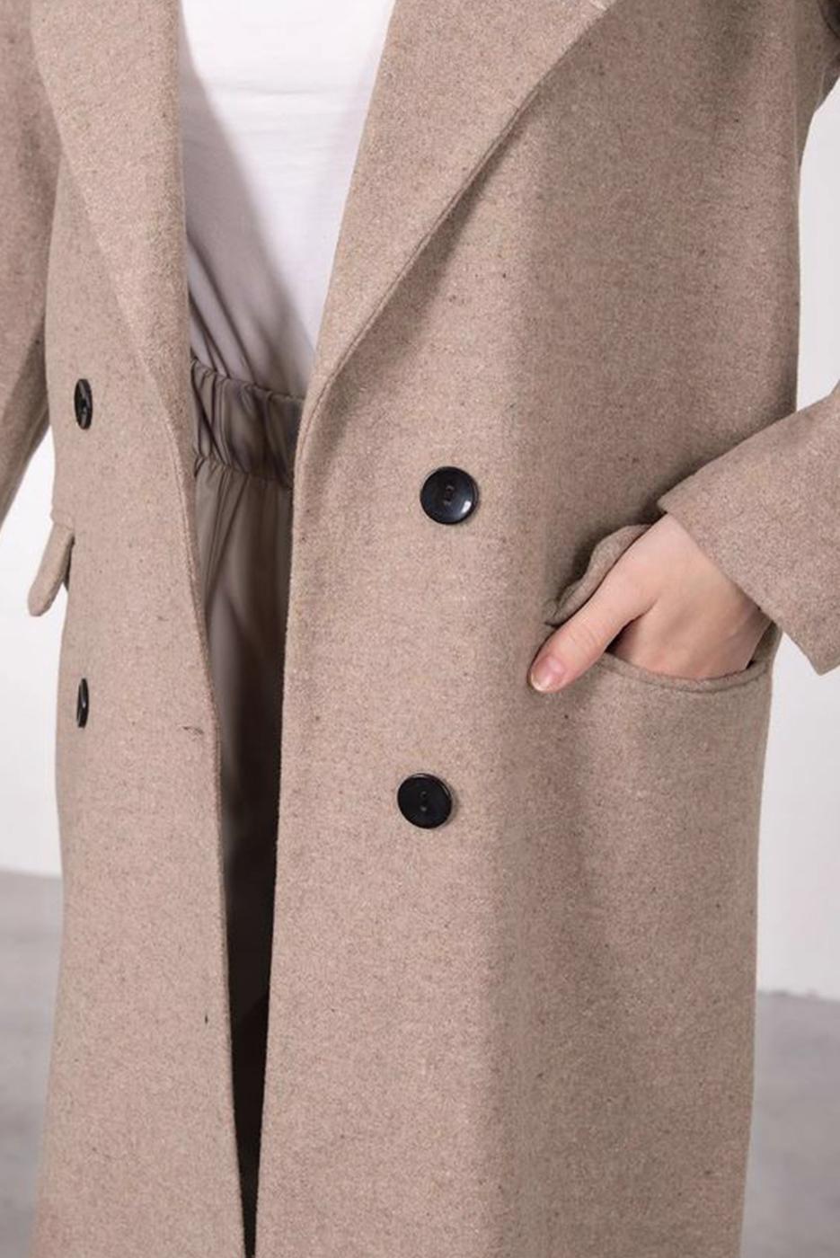 Tesettür giyim BEJ KRUVAZE YAKA DÜĞMELİ KABAN 3885	