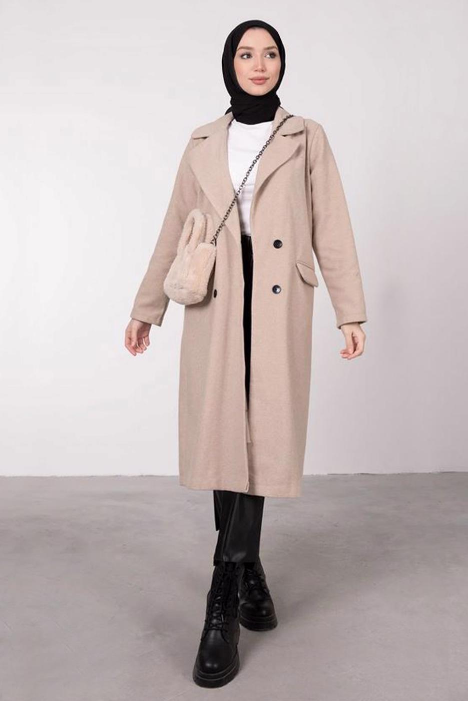 Tesettür giyim BEJ KRUVAZE YAKA DÜĞMELİ KABAN 3885	