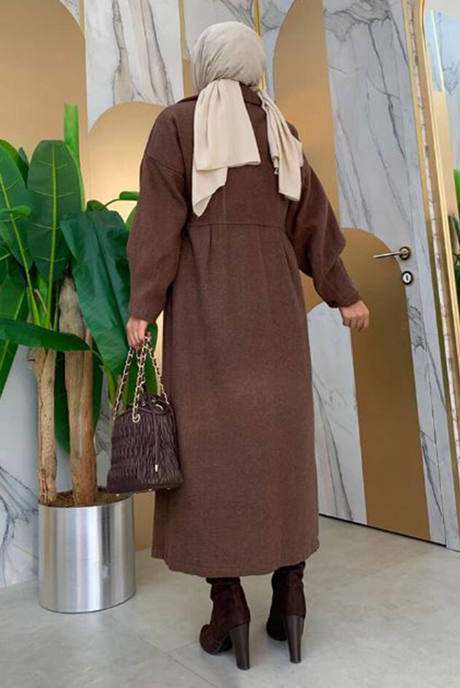 Tesettür giyim KAHVE BALON KOL DÜĞMELİ KAŞE KABAN 5077 