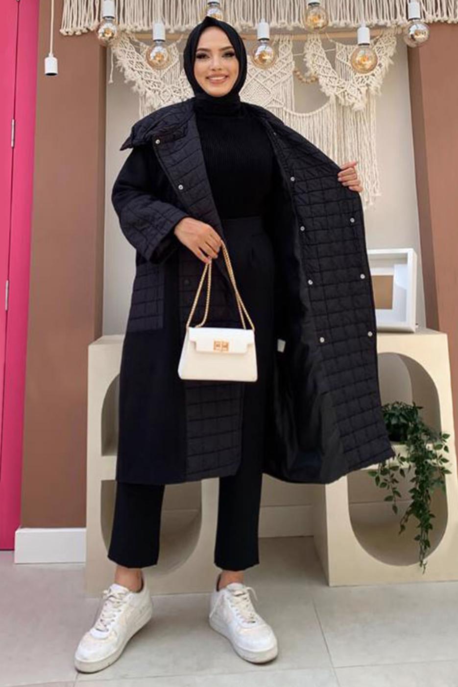 Tesettür giyim SİYAH KAPİTONE DETAYLI KAŞE KABAN 6077  