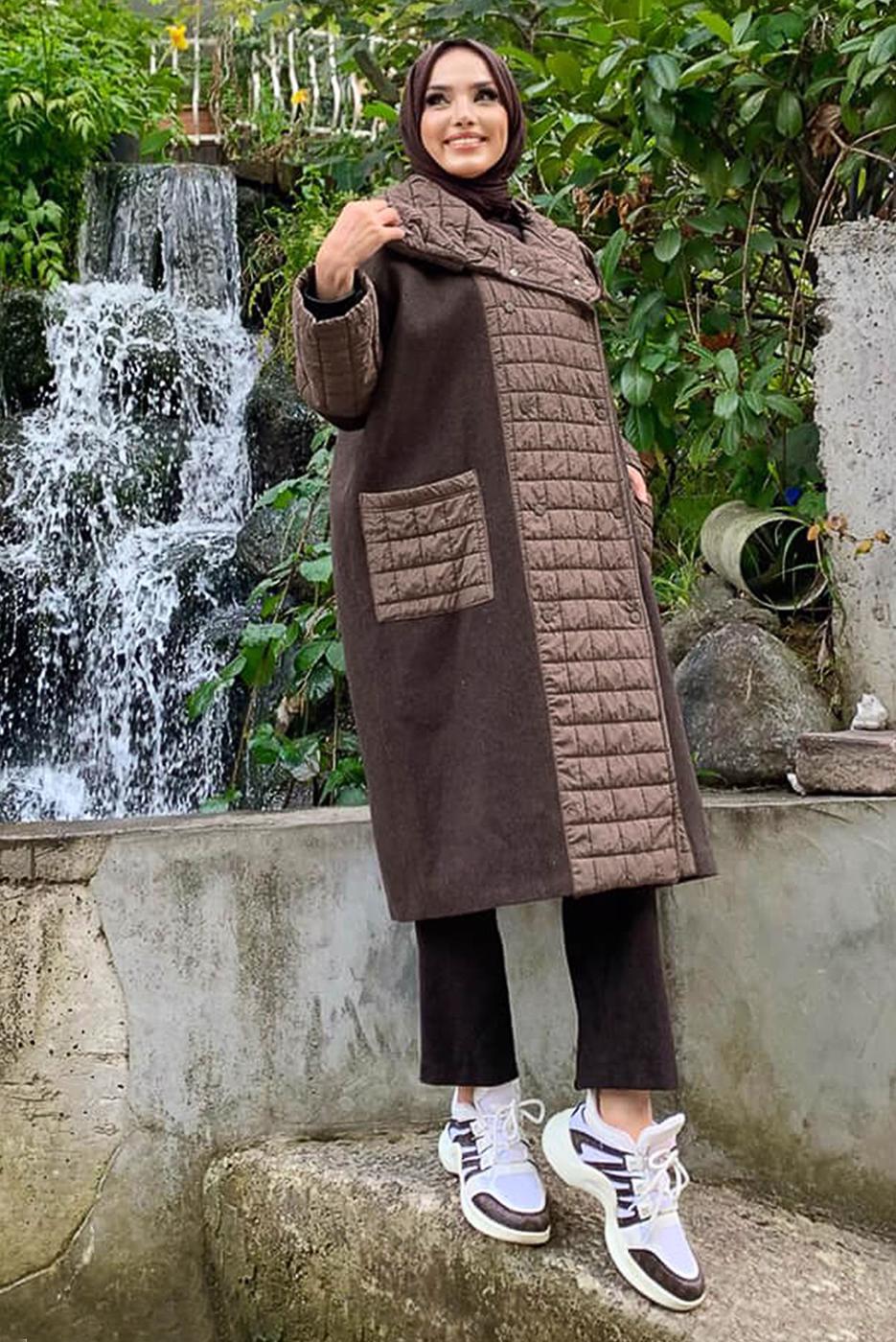 Tesettür giyim KAHVE KAPİTONE DETAYLI KAŞE KABAN 6077  