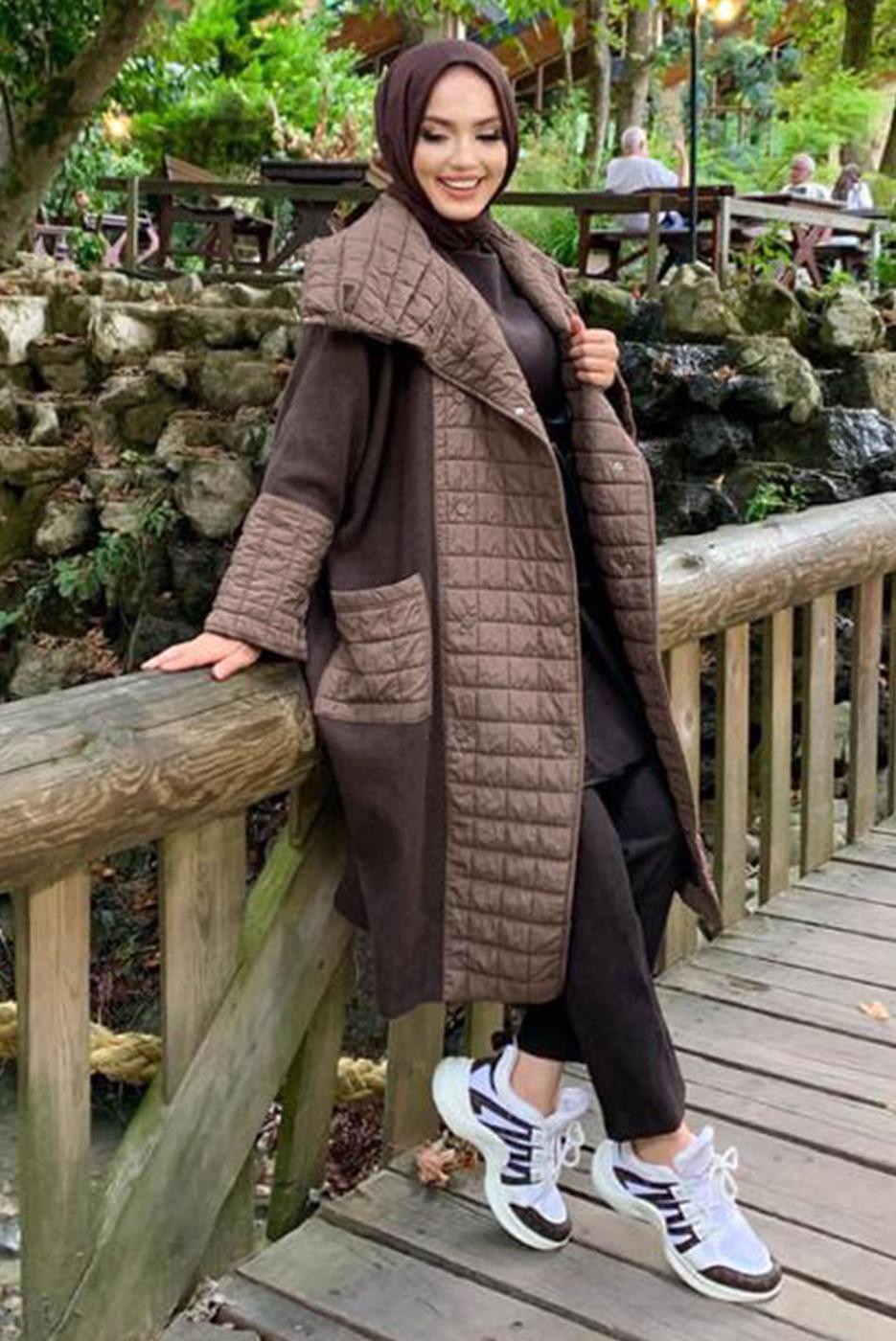 Tesettür giyim KAHVE KAPİTONE DETAYLI KAŞE KABAN 6077  