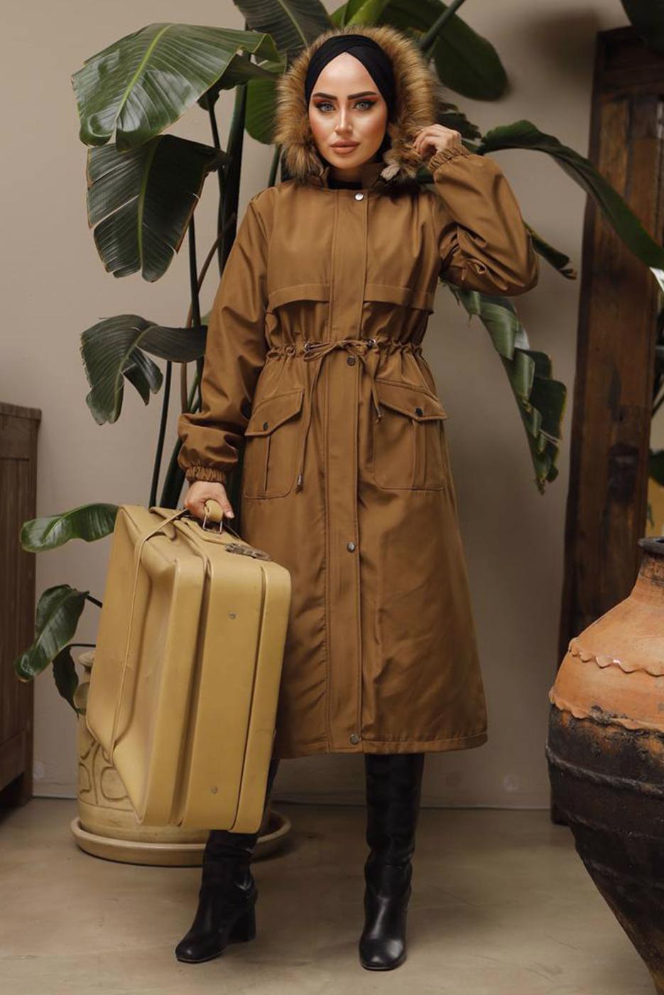 Tesettür giyim KAHVE MANŞETLERİ LASTİKLİ KAPÜŞONLU KABAN 7029	