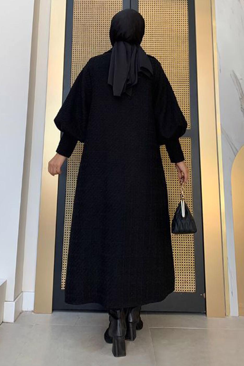 Tesettür giyim SİYAH DÜĞMELİ KUŞAKLI KABAN 7277 