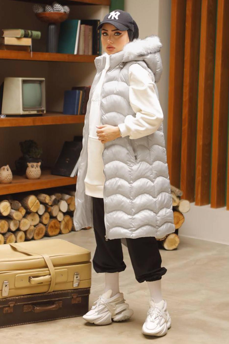 Hijab clothing ECRU FURRY HOODED PUFFER VEST 7429