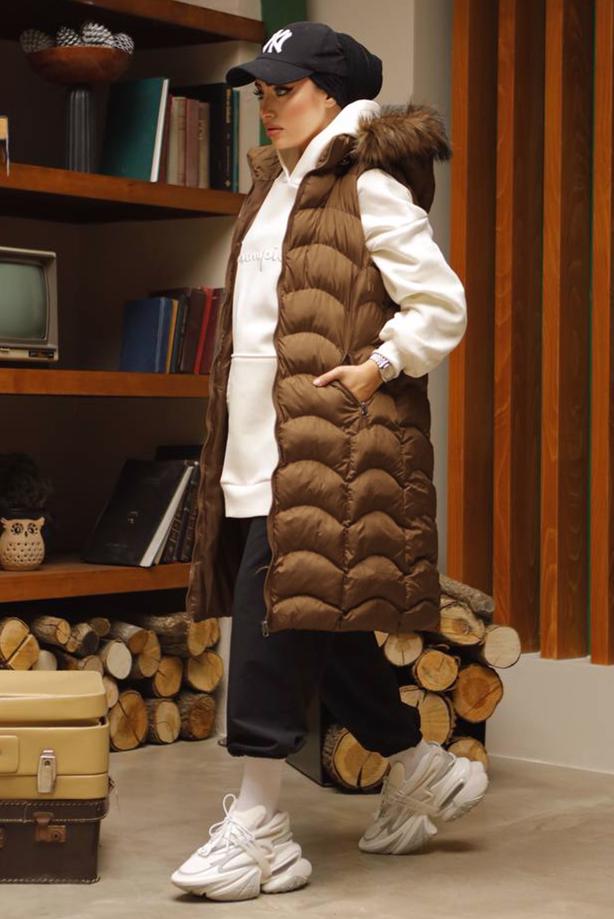 Tesettür giyim TABA KAPÜŞONLU KÜRKLÜ ŞİŞME YELEK 7429 - TRENDTESETTÜR