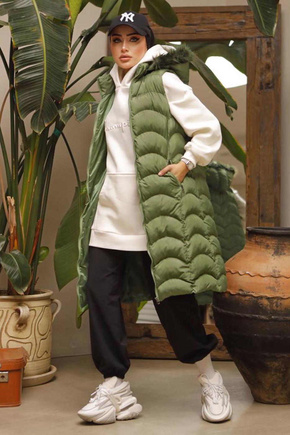 Tesettür giyim YEŞİL KAPÜŞONLU KÜRKLÜ ŞİŞME YELEK 7429