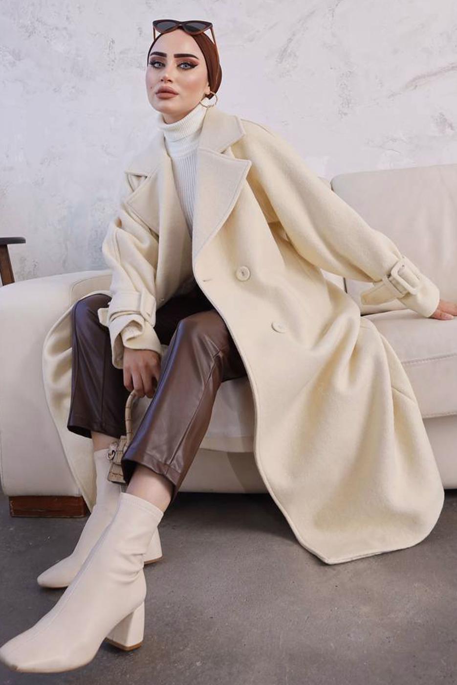 Tesettür giyim KREM MANŞETLERİ KEMERLİ DÜĞMELİ KAŞE KABAN 7529