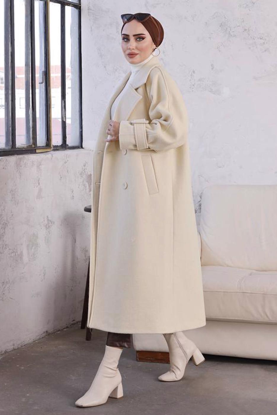 Tesettür giyim KREM MANŞETLERİ KEMERLİ DÜĞMELİ KAŞE KABAN 7529