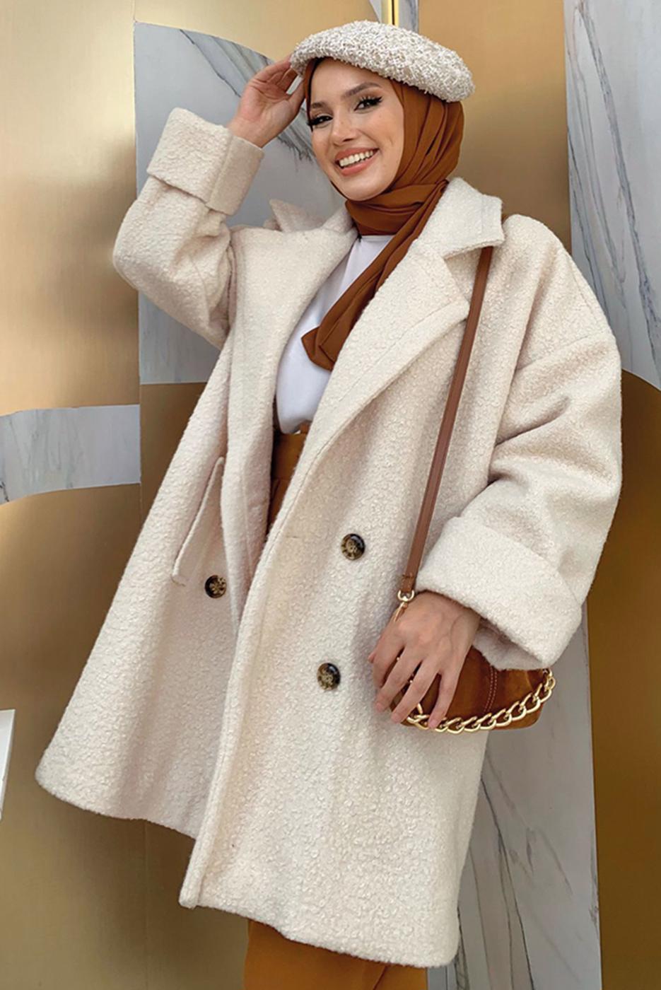 Tesettür giyim EKRU DÜĞMELİ CEPLİ KABAN 7777