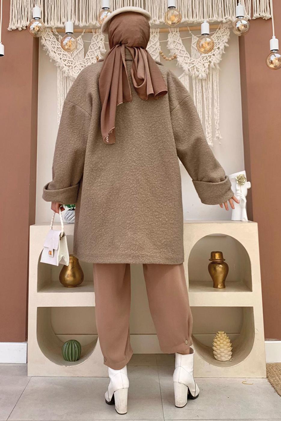 Tesettür giyim VİZON DÜĞMELİ CEPLİ KABAN 7777