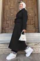Tesettür giyim SİYAH KUŞAKLI DÜĞMELİ MANTO 7877