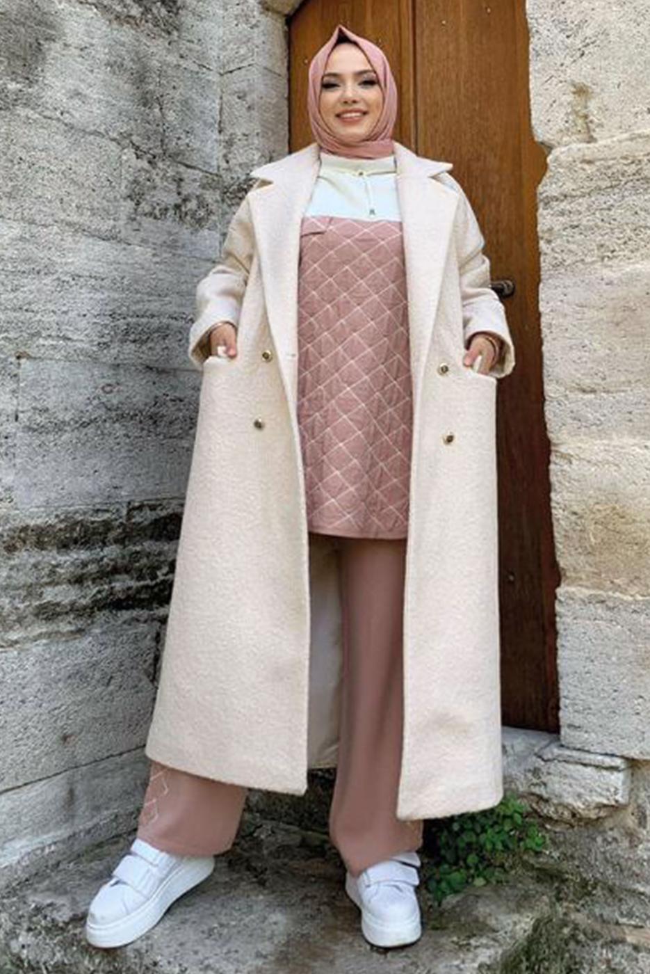 Tesettür giyim EKRU KUŞAKLI DÜĞMELİ MANTO 7877