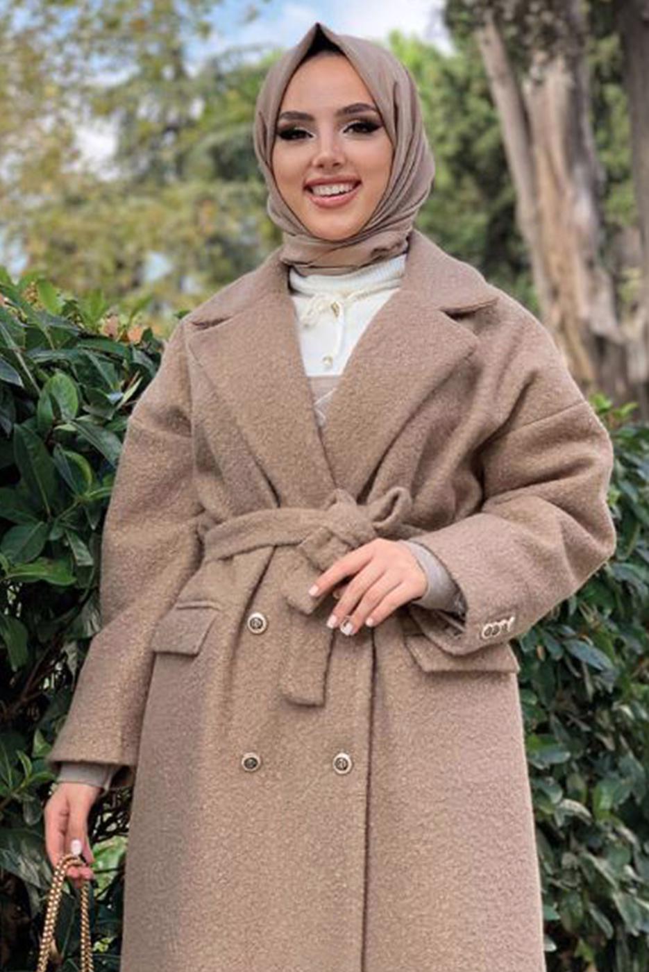 Tesettür giyim VİZON KUŞAKLI DÜĞMELİ MANTO 7877