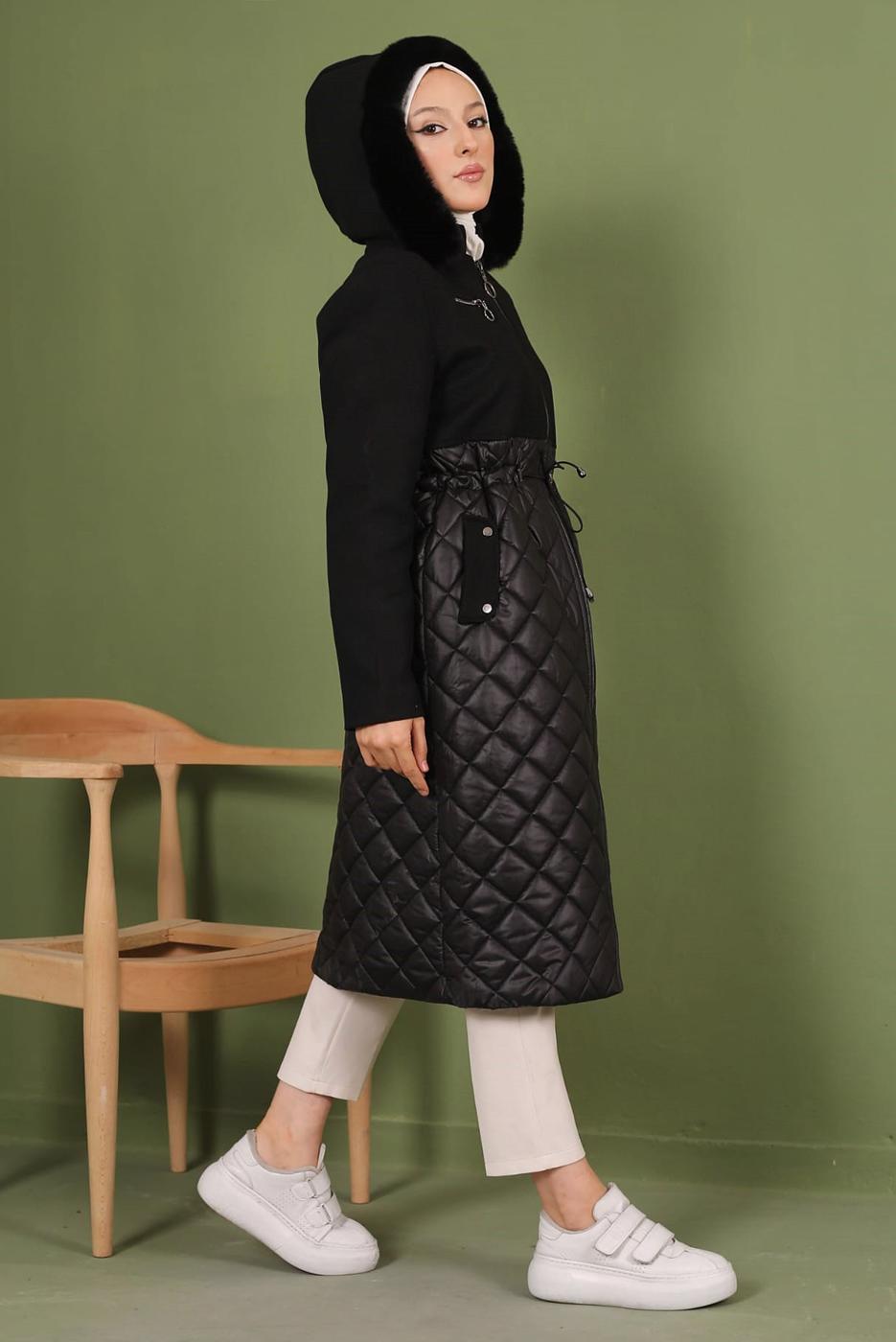 Tesettür giyim SİYAH KAPÜŞONLU BELİ LASTİKLİ  KABAN T 8483
