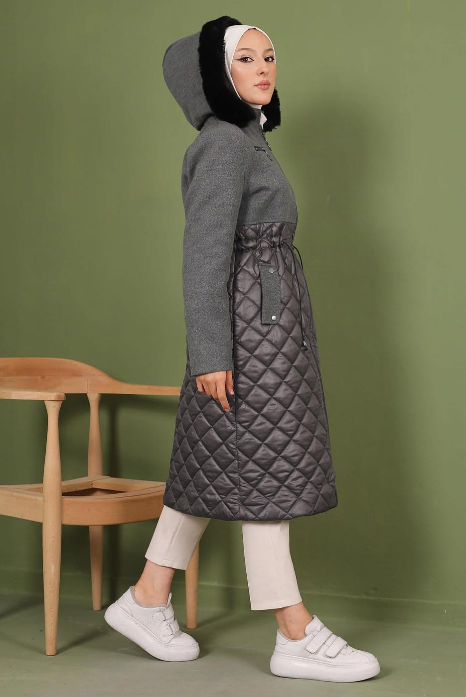 Tesettür giyim GRİ KAPÜŞONLU BELİ LASTİKLİ  KABAN T 8483