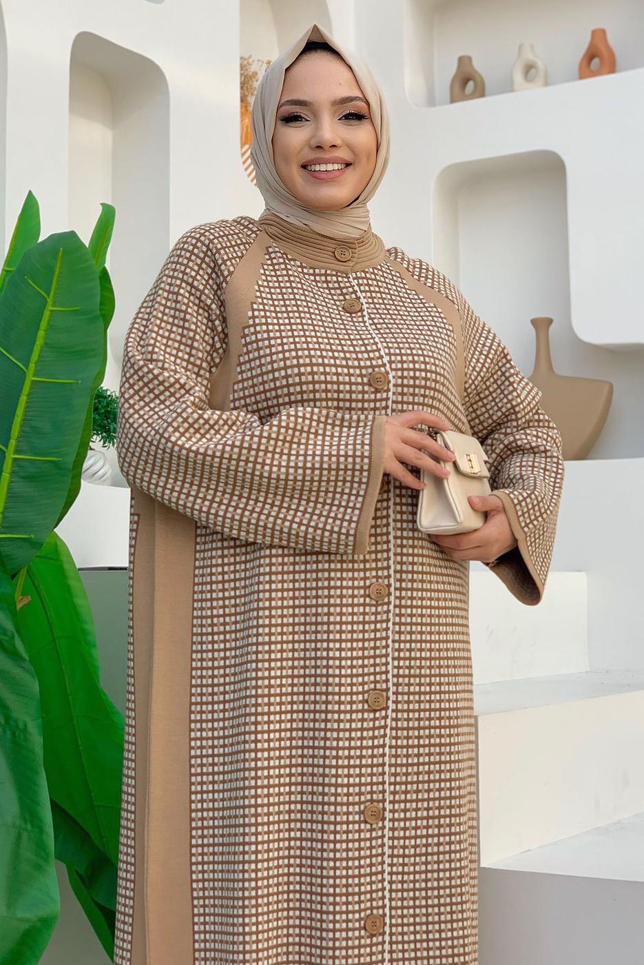 Tesettür giyim VİZON DESENLİ DÜĞMELİ TRİKO HIRKA 9136