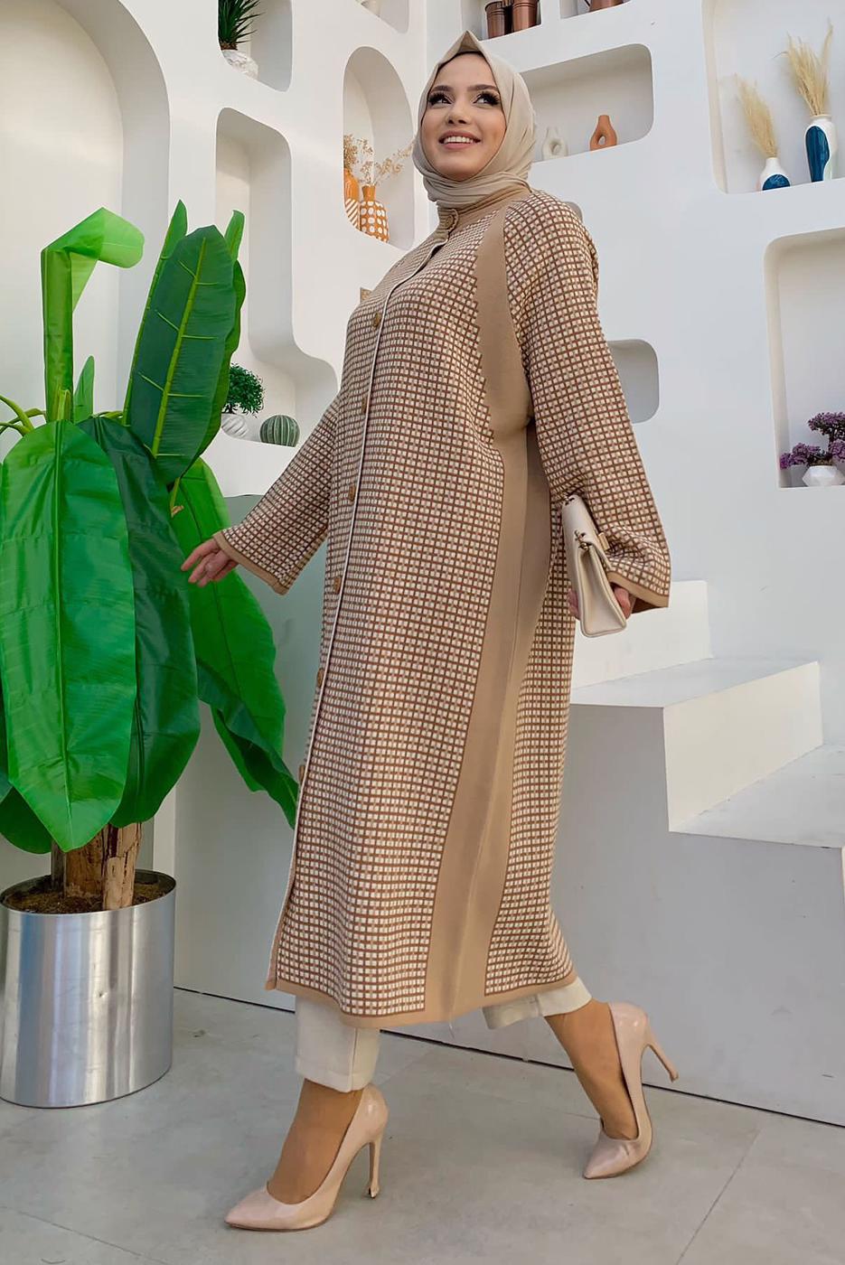 Tesettür giyim VİZON DESENLİ DÜĞMELİ TRİKO HIRKA 9136